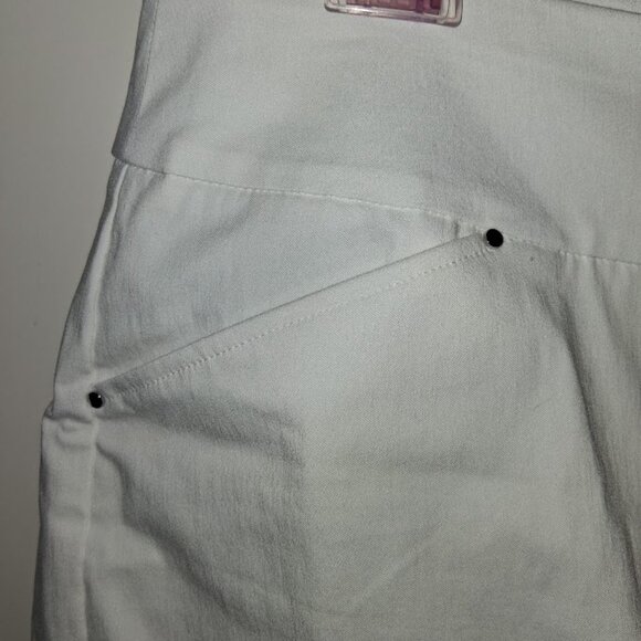 INC International Concepts White Stretch Pull On Core Shorts Sz 12 NWT - Picture 2 of 8